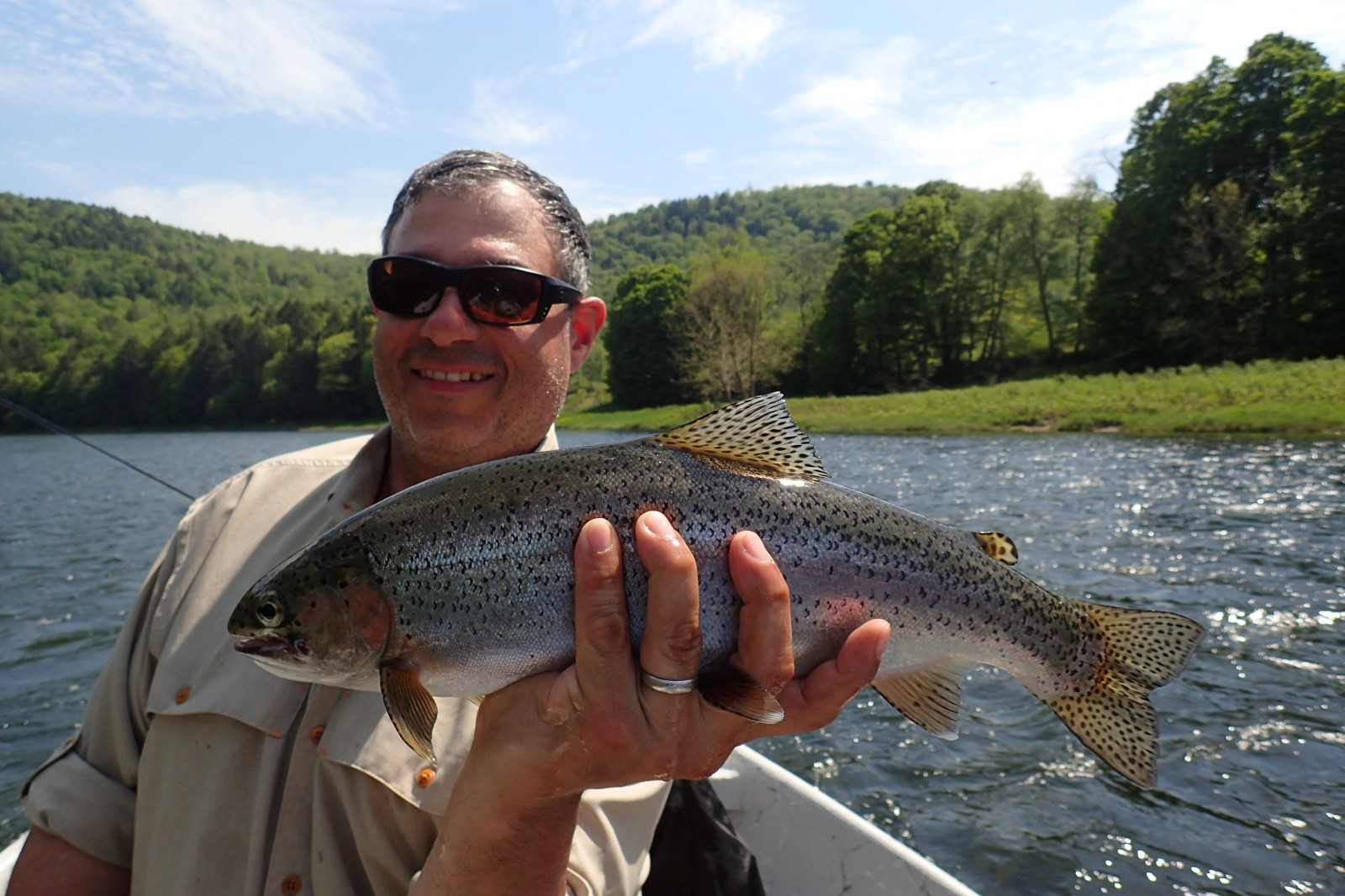 guided fly fishing new york upper delaware river fishing guide filingo fly fishing