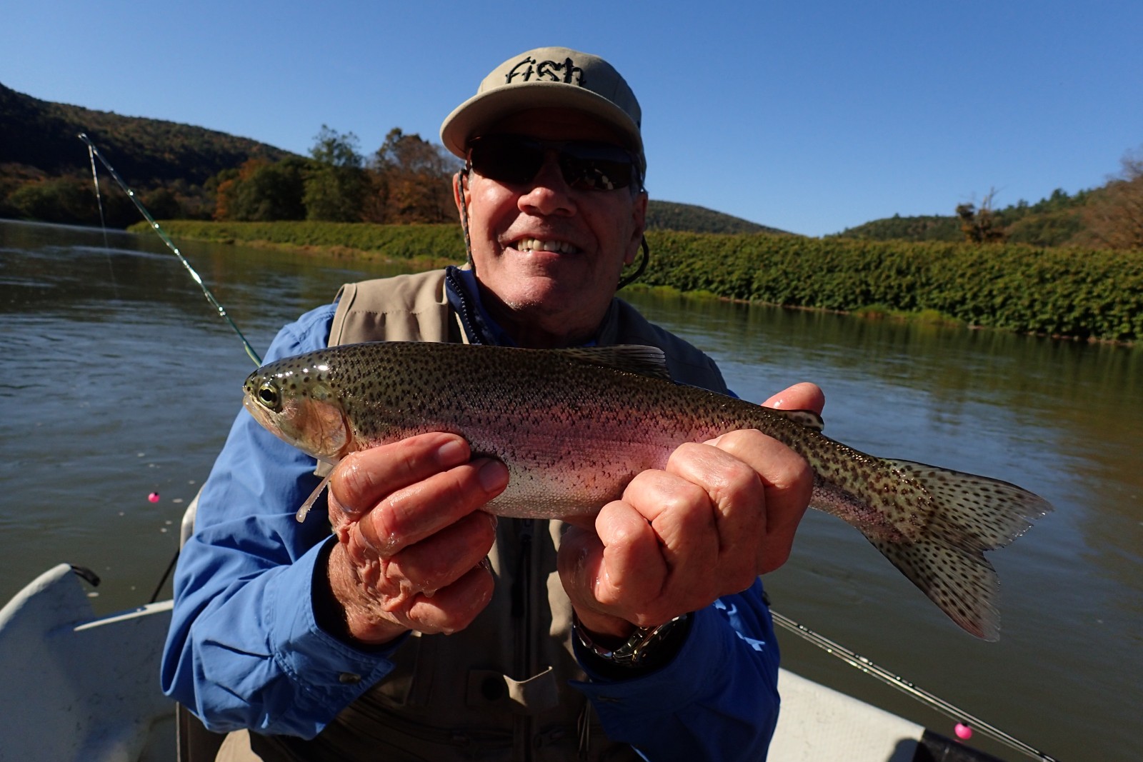 guided fly fishing float trips on the upper delaware river for wild rainbow trout with filingo fly fishing